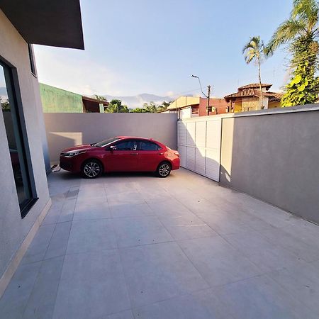 Linda Casa A 200M Da Praia Do Capricornio 까라과따뚜바 외부 사진