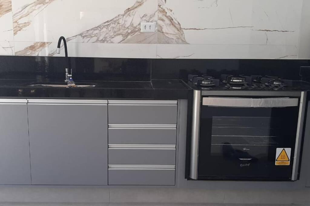 Linda Casa A 200M Da Praia Do Capricornio 까라과따뚜바 외부 사진